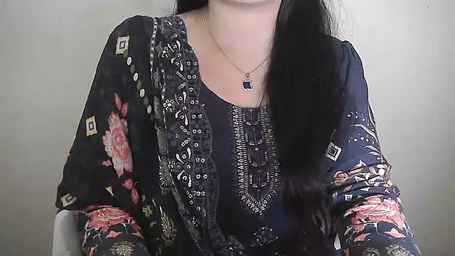 Snapshot of Chanchal--Navya chatting on 01/02/25, 12:57 Chanchal--Navya online show from 01/02/25, 12:57