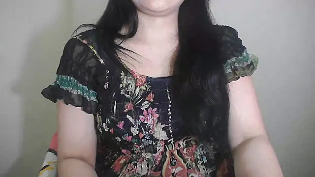 Snapshot of Chanchal--Navya chatting on 01/17/25, 08:44 Chanchal--Navya online show from 01/17/25, 08:44