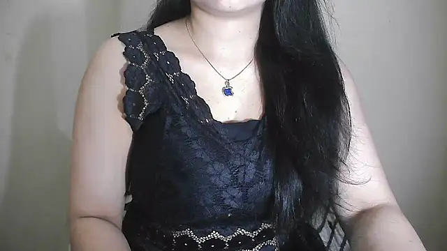 Snapshot of Chanchal--Navya chatting on 02/05/25, 01:00 Chanchal--Navya online show from 02/05/25, 01:00