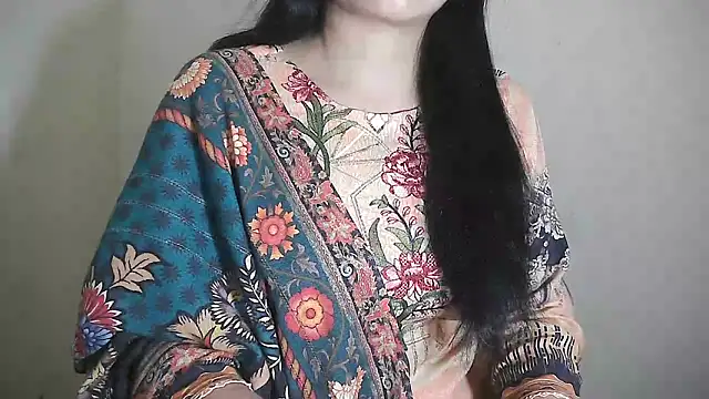 Snapshot of Chanchal--Navya chatting on 02/06/25, 01:43 Chanchal--Navya online show from 02/06/25, 01:43