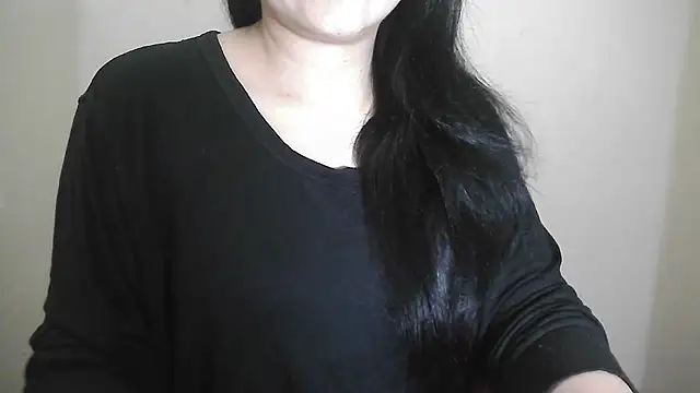 Snapshot of Chanchal--Navya chatting on 02/10/25, 02:05 Chanchal--Navya online show from 02/10/25, 02:05