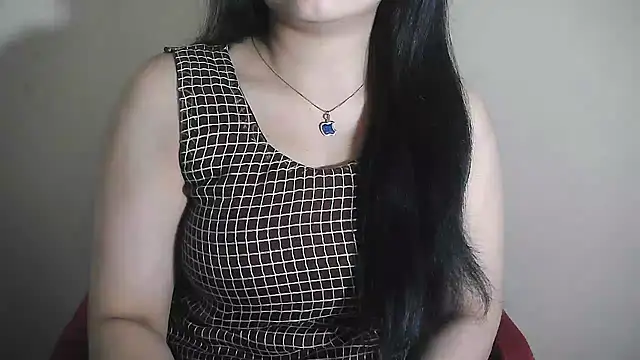 Snapshot of Chanchal--Navya chatting on 02/25/25, 05:36 Chanchal--Navya online show from 02/25/25, 05:36