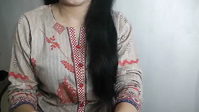Snapshot of Chanchal--Navya chatting on 09/17/25, 06:31 Chanchal--Navya online show from 09/17/25, 06:31