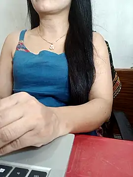 Snapshot of Chanchal--Navya chatting on 04/24/26, 06:10 Chanchal--Navya online show from 04/24/26, 06:10