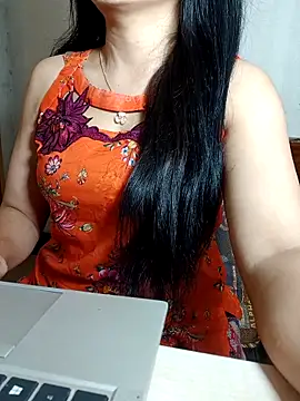Snapshot of Chanchal--Navya chatting on 05/06/26, 06:02 Chanchal--Navya online show from 05/06/26, 06:02
