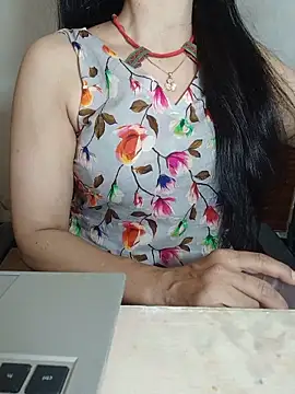 Snapshot of Chanchal--Navya chatting on 05/12/26, 06:27 Chanchal--Navya online show from 05/12/26, 06:27