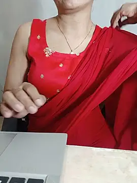 Snapshot of Chanchal--Navya chatting on 05/13/26, 06:16 Chanchal--Navya online show from 05/13/26, 06:16