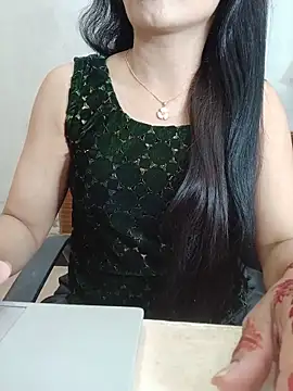Snapshot of Chanchal--Navya chatting on 05/14/26, 06:15 Chanchal--Navya online show from 05/14/26, 06:15