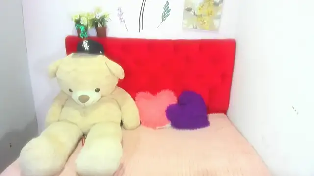 GiannaGoddes online show from 01/13/25, 04:07