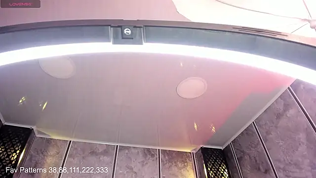 Amaraa Lewis online show from 02/04/25, 12:11