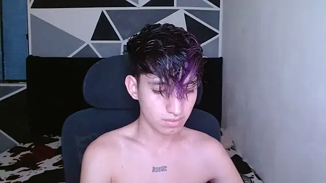 littlextreme online show from 12/18/24, 02:21