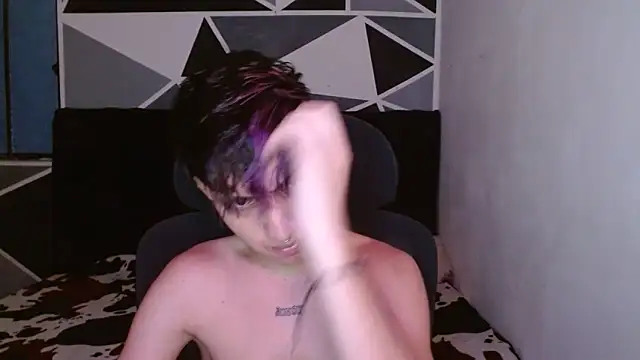 littlextreme online show from 12/21/24, 03:03