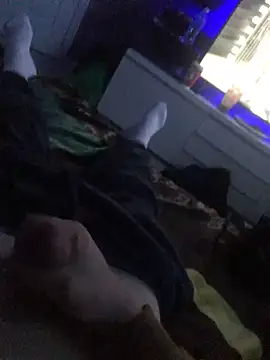 Hugetings online show from 12/29/24, 03:46