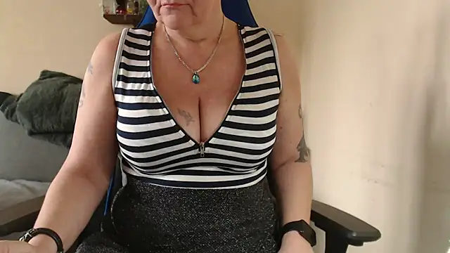 Diablica41 online show from 11/25/25, 09:42