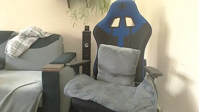 Snapshot of Diablica41 chatting on 05/16/26, 10:36 Diablica41 online show from 05/16/26, 10:36