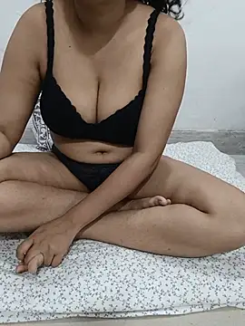 Rubyrosemumbai online show from 06/25/26, 05:28