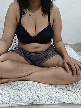 Rubyrosemumbai online show from 07/04/26, 02:51