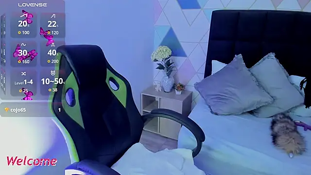 gisela27 online show from 10/30/25, 12:28