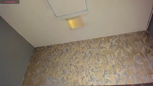 SebastianMaximoff online show from 10/17/25, 08:00