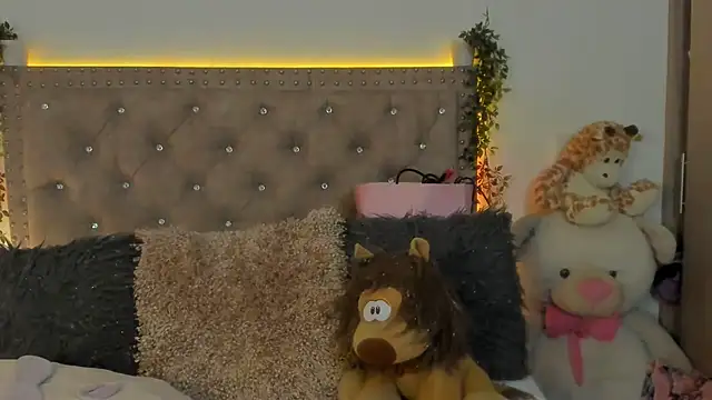 Lissa gray online show from 04/02/26, 02:42