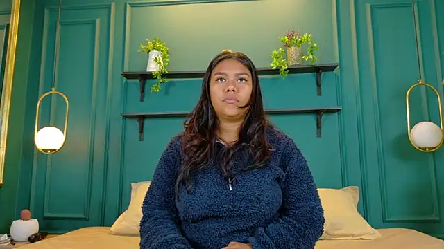 Snapshot of ale_cam chatting on 02/08/26, 12:19 ale cam online show from 02/08/26, 12:19