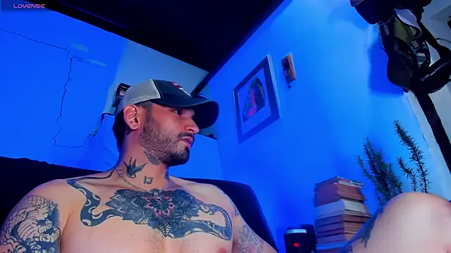 CamiloGray  online show from 02/20/25, 06:02