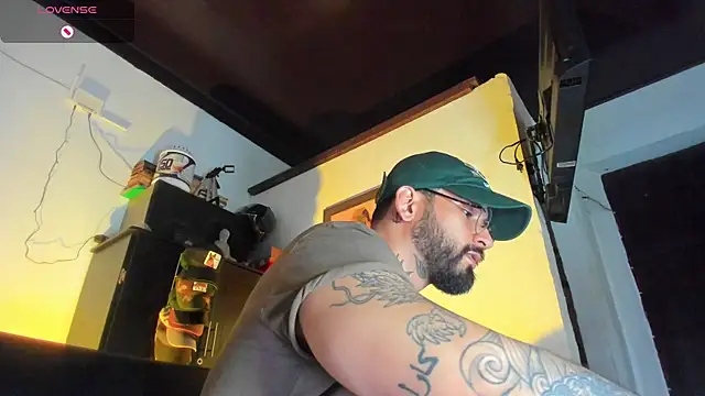 CamiloGray  online show from 09/26/25, 02:10