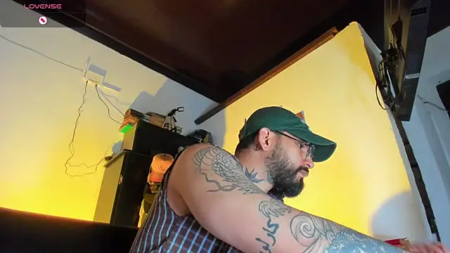 CamiloGray  online show from 10/13/25, 04:07