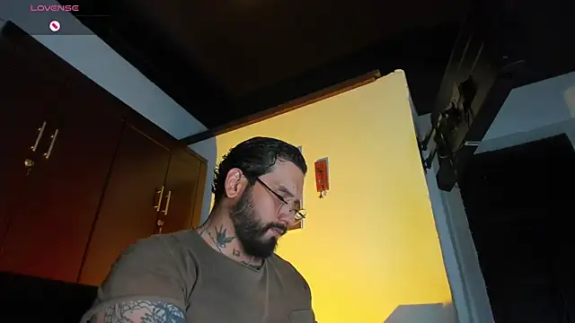 CamiloGray  online show from 01/12/26, 02:44