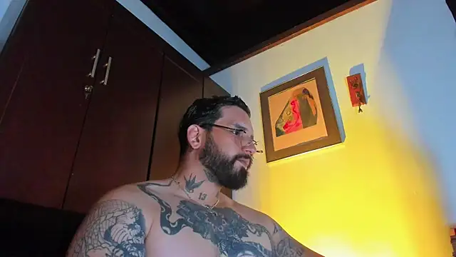 Snapshot of CamiloGray_ chatting on 06/05/26, 01:06 CamiloGray online show from 06/05/26, 01:06