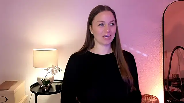 MilaFleur online show from 02/25/25, 09:09