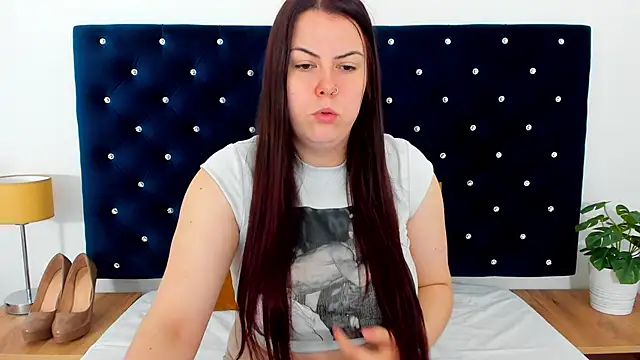 EvaLick online show from 09/16/25, 04:57