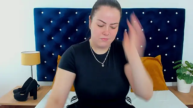 EvaLick online show from 11/13/25, 06:45