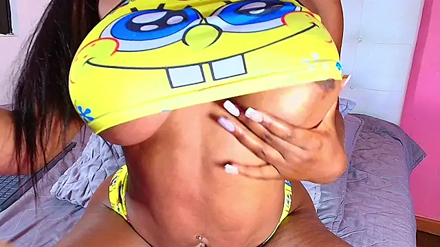 hornyhousekeeper  online show from 01/01/25, 12:55