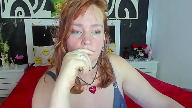 Snapshot of SinFulTitsDD chatting on 12/02/24, 10:34 SinFulTitsDD online show from 12/02/24, 10:34