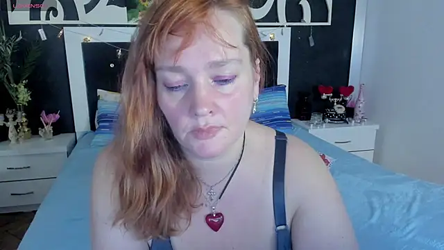 Snapshot of SinFulTitsDD chatting on 12/24/24, 08:05 SinFulTitsDD online show from 12/24/24, 08:05