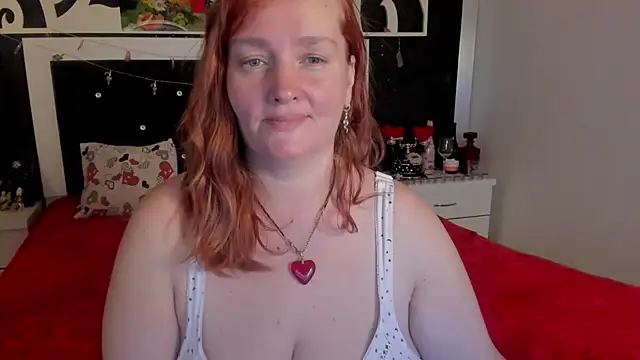 Snapshot of SinFulTitsDD chatting on 01/19/25, 08:41 SinFulTitsDD online show from 01/19/25, 08:41