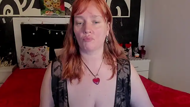 Snapshot of SinFulTitsDD chatting on 01/20/25, 08:18 SinFulTitsDD online show from 01/20/25, 08:18