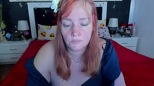 Snapshot of SinFulTitsDD chatting on 02/14/25, 08:48 SinFulTitsDD online show from 02/14/25, 08:48