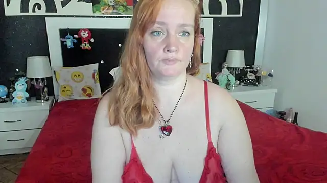 Snapshot of SinFulTitsDD chatting on 03/23/25, 06:47 SinFulTitsDD online show from 03/23/25, 06:47