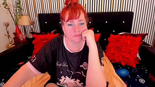 Snapshot of SinFulTitsDD chatting on 05/29/26, 10:35 SinFulTitsDD online show from 05/29/26, 10:35