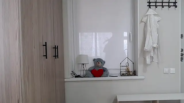 Snapshot of increible_della chatting on 10/21/25, 08:26 increible della online show from 10/21/25, 08:26