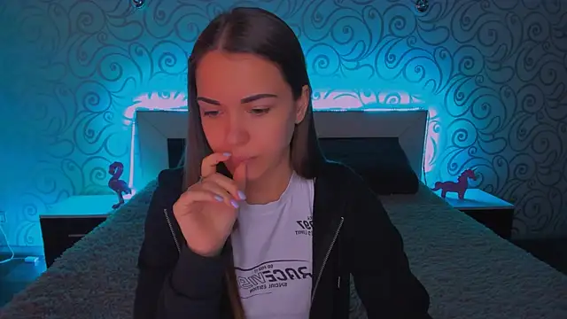 AlexaBarkley online show from 12/19/24, 03:18