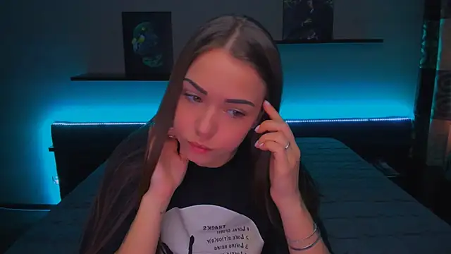 AlexaBarkley online show from 12/30/24, 03:14