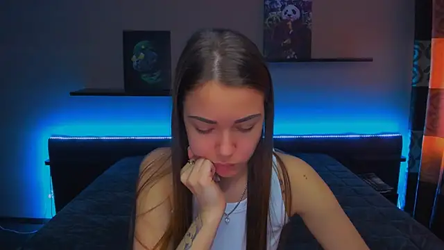 AlexaBarkley online show from 03/20/25, 05:02