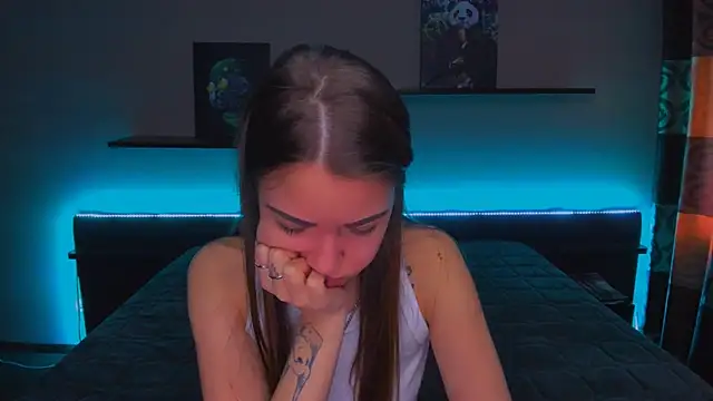 AlexaBarkley online show from 03/21/25, 03:12