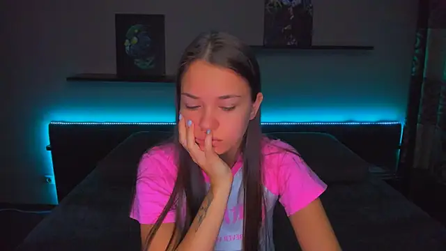 AlexaBarkley online show from 10/31/25, 12:11