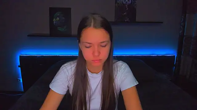 AlexaBarkley online show from 11/12/25, 12:11