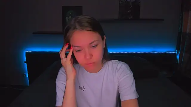 AlexaBarkley online show from 04/06/26, 12:52