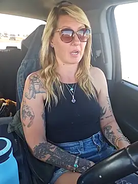 SheIsSomething online show from 01/30/25, 09:36